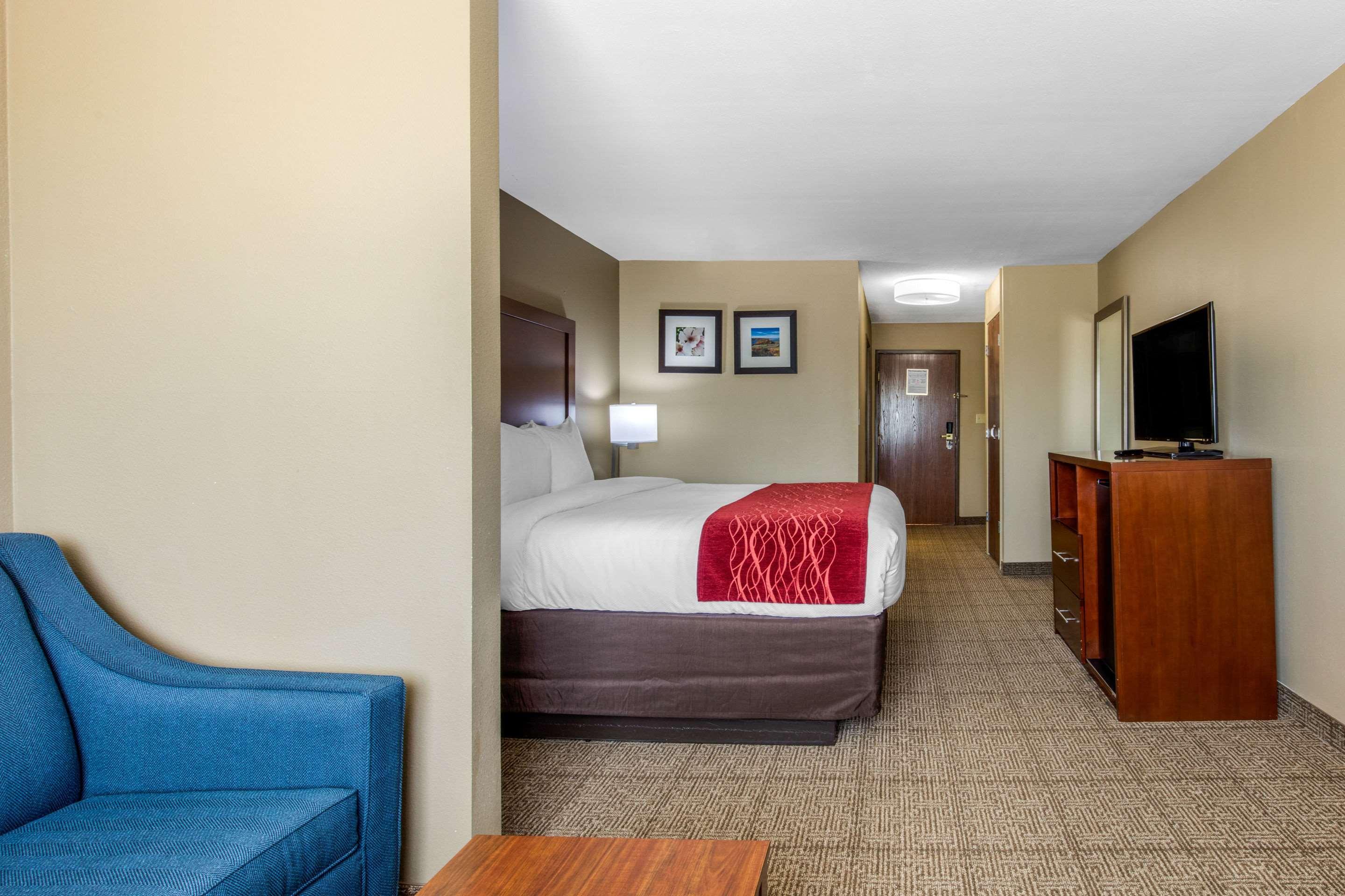 Comfort Inn & Suites McComb Exterior photo