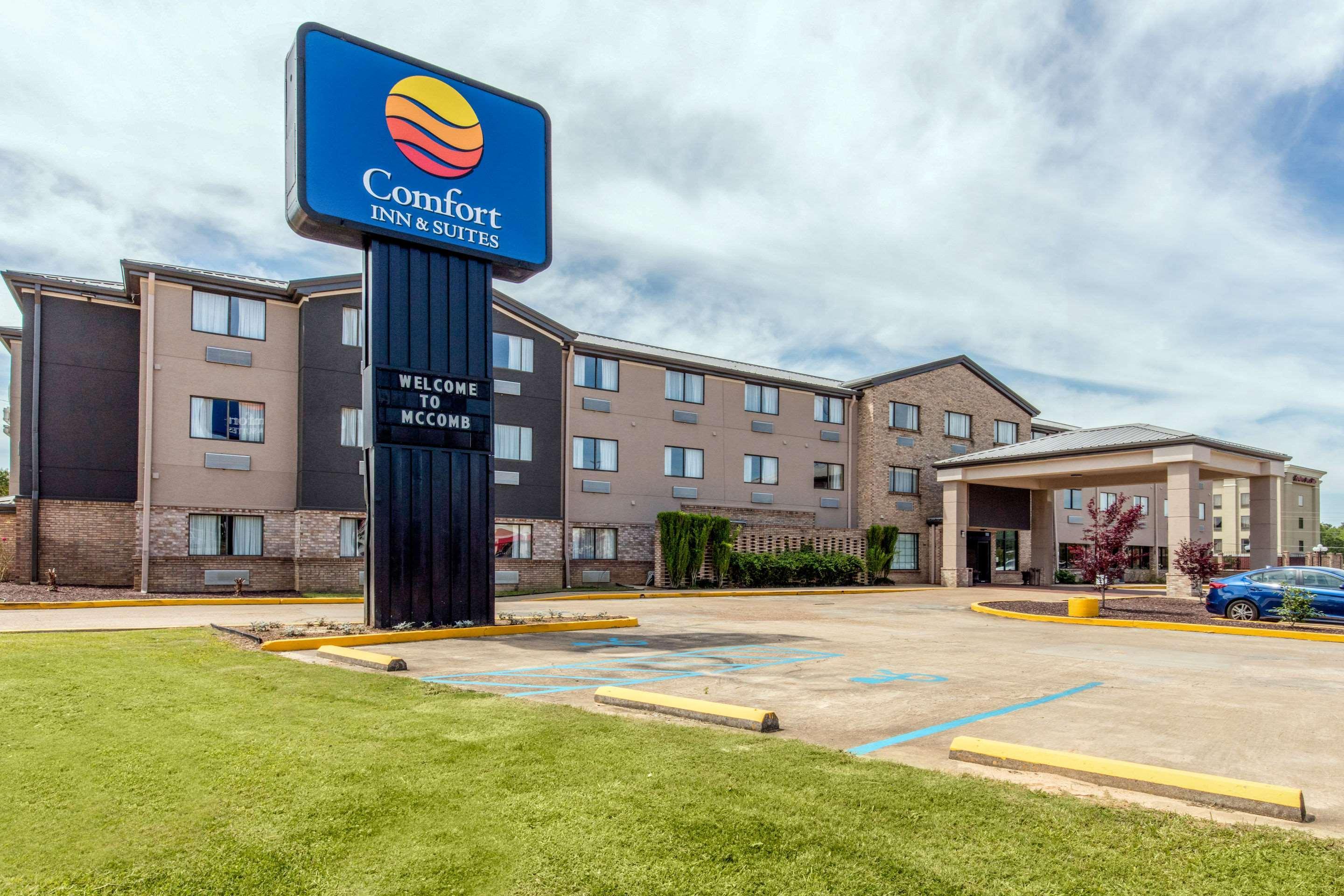 Comfort Inn & Suites McComb Exterior photo