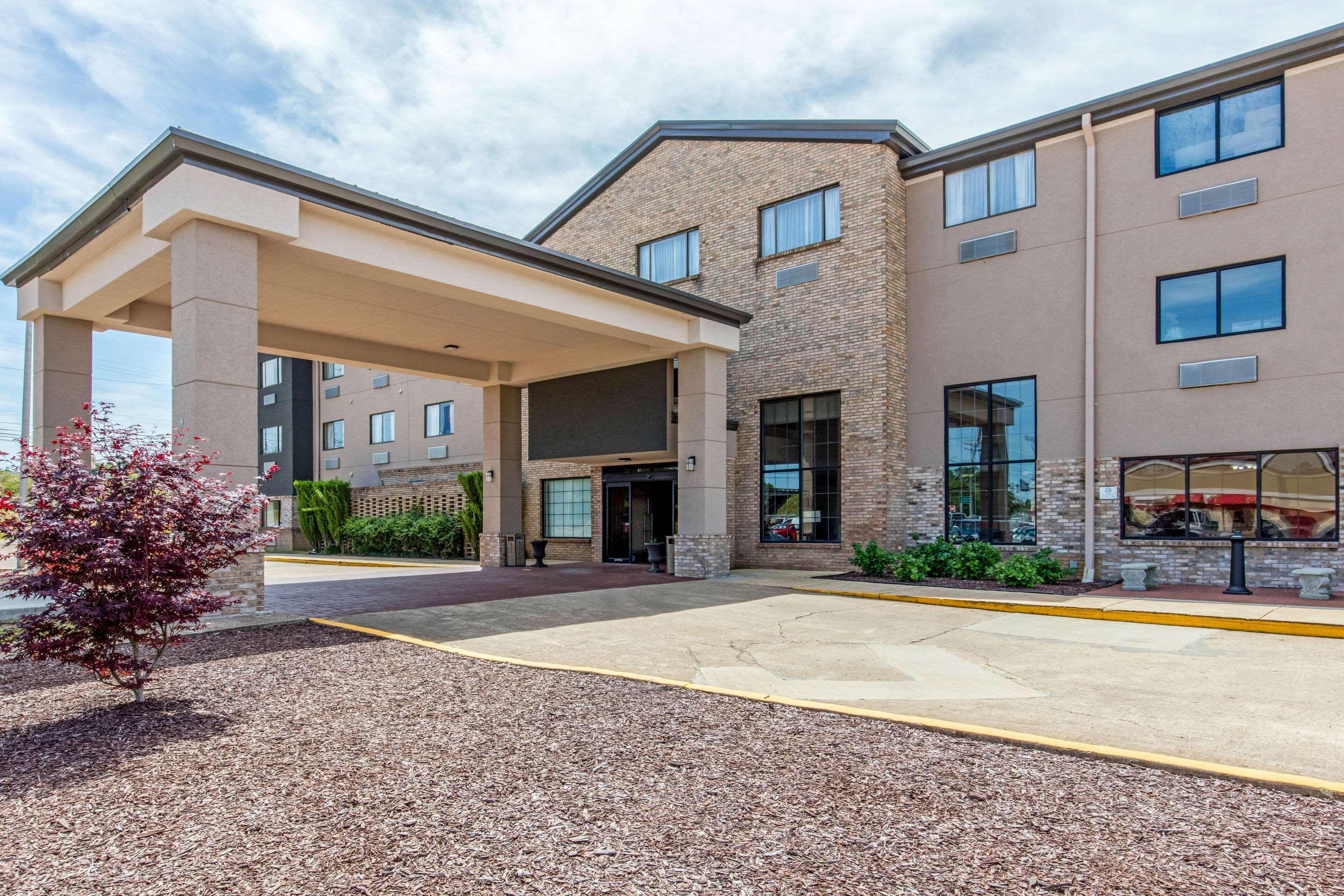 Comfort Inn & Suites McComb Exterior photo