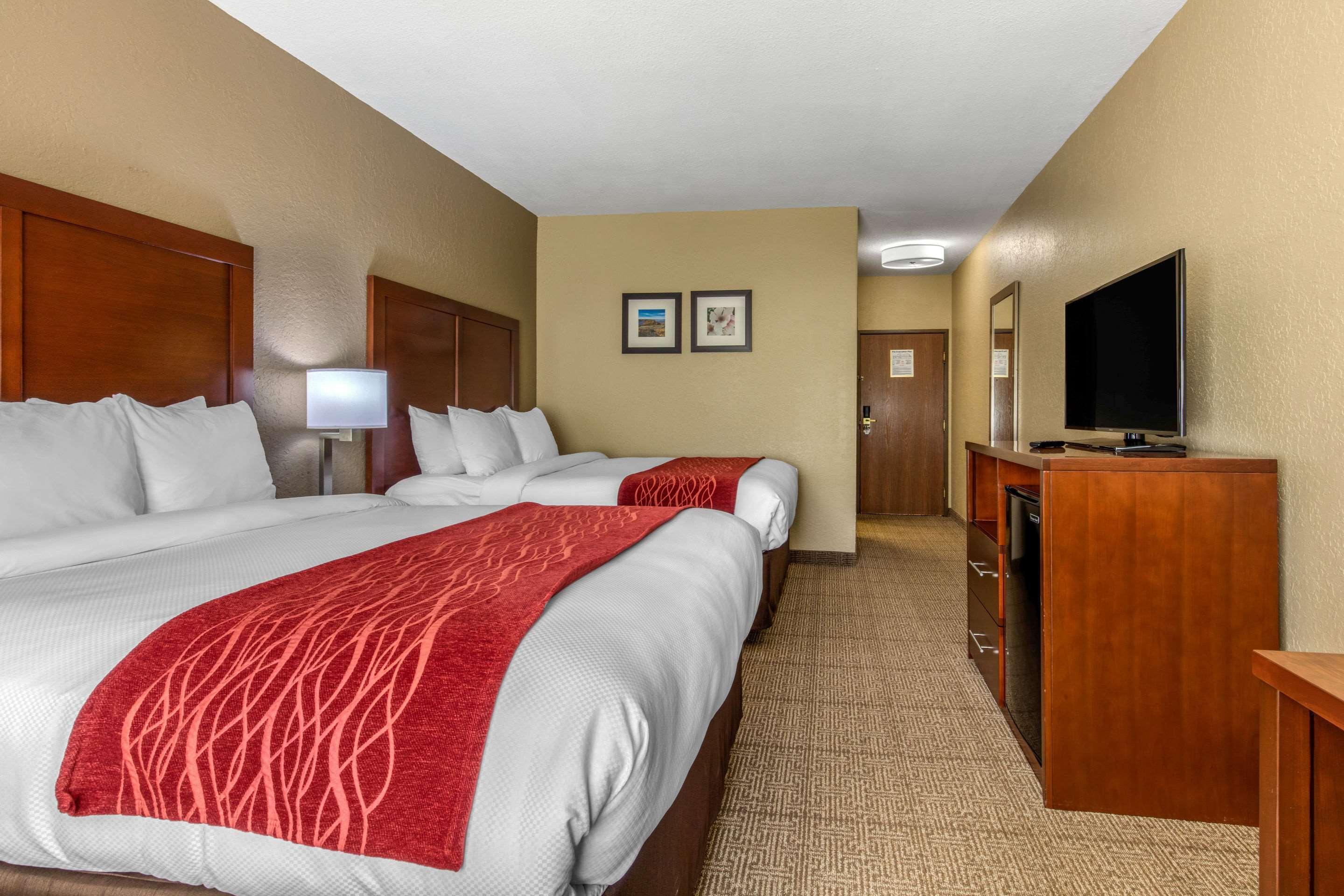 Comfort Inn & Suites McComb Exterior photo